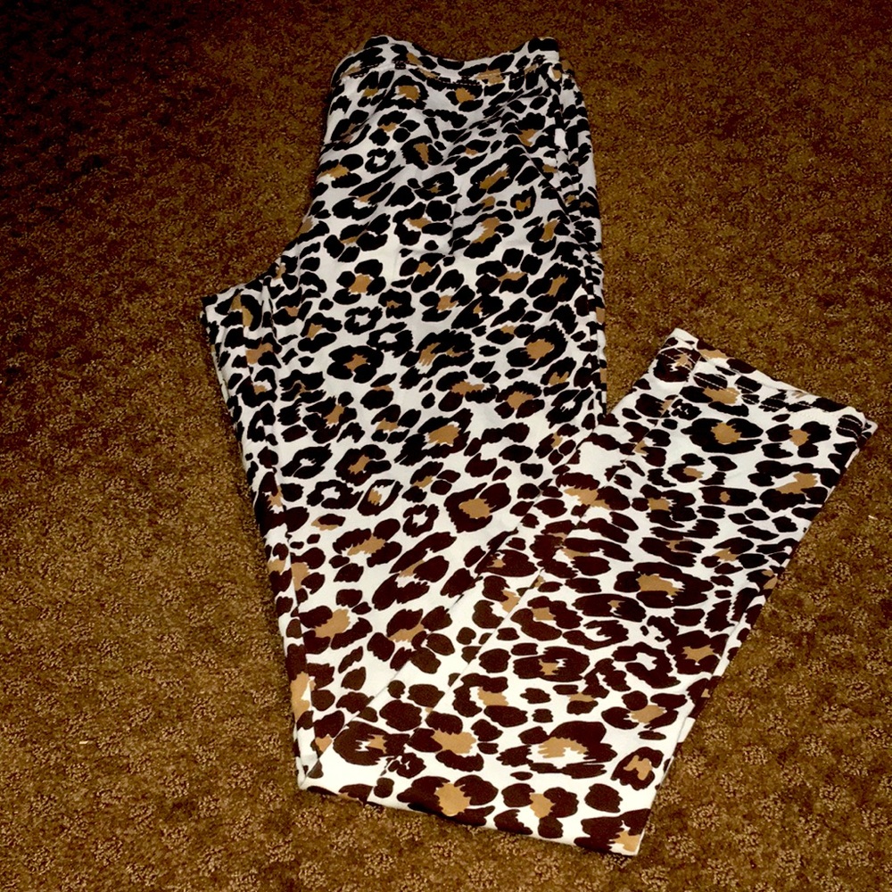 Animal print leggings size 14 Girls brown cheetah like print pants EUC like new